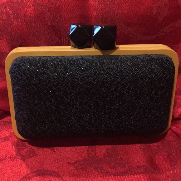 Bag - Picture 1 of 3